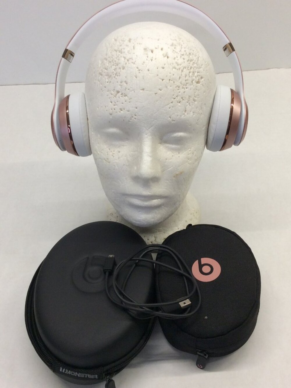 Beats by Dr. Dre Beats Solo3 Wireless On-Ear Headphones Rose Gold Tested Case
